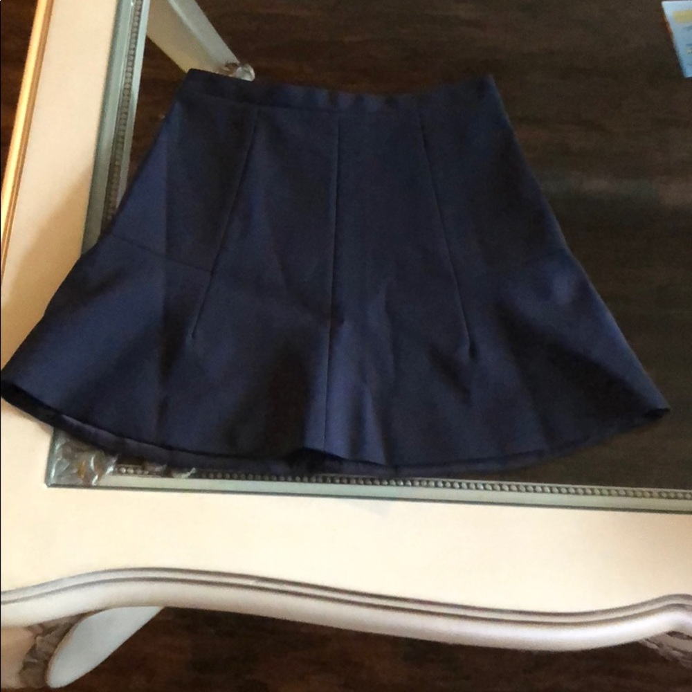J Crew size 00 navy blue skirt. Never worn.